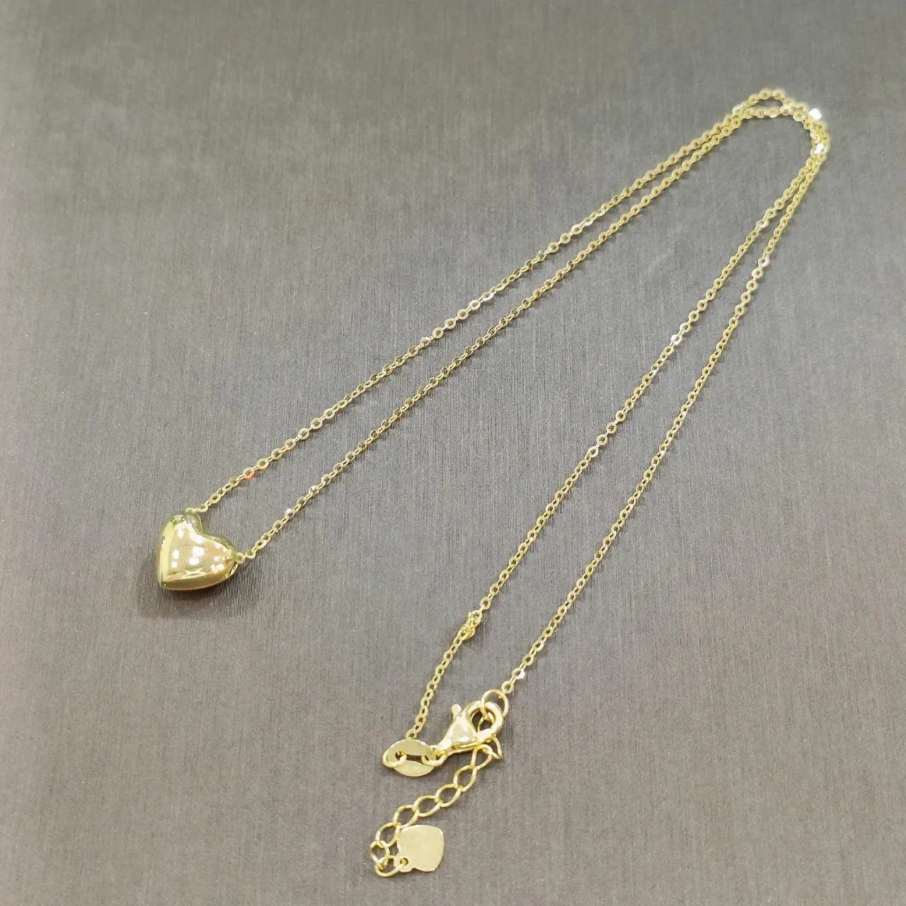 22k / 916 Gold Necklace with Pendant different design