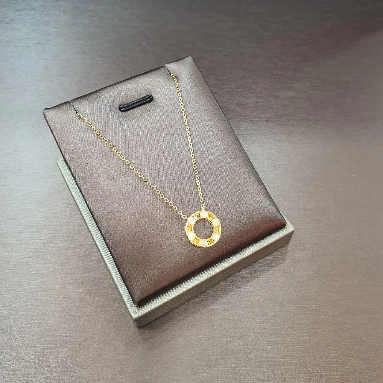 22k / 916 Gold Necklace with Pendant different design