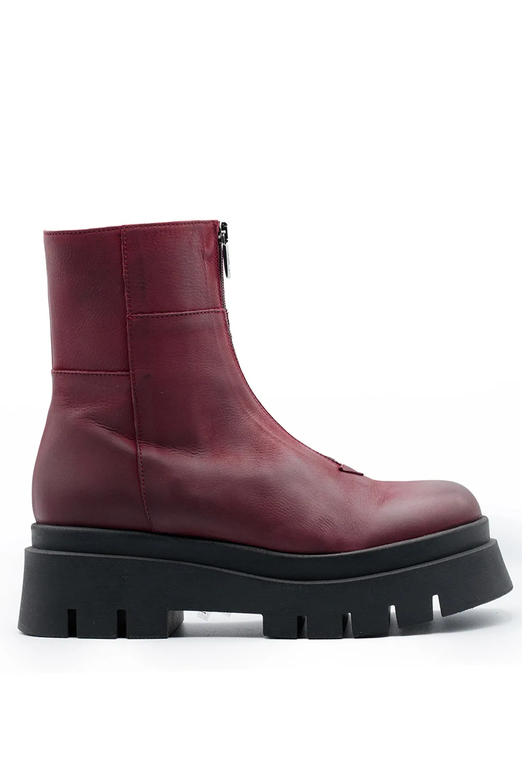 Boots With Front Zip in Gasoline Rubino