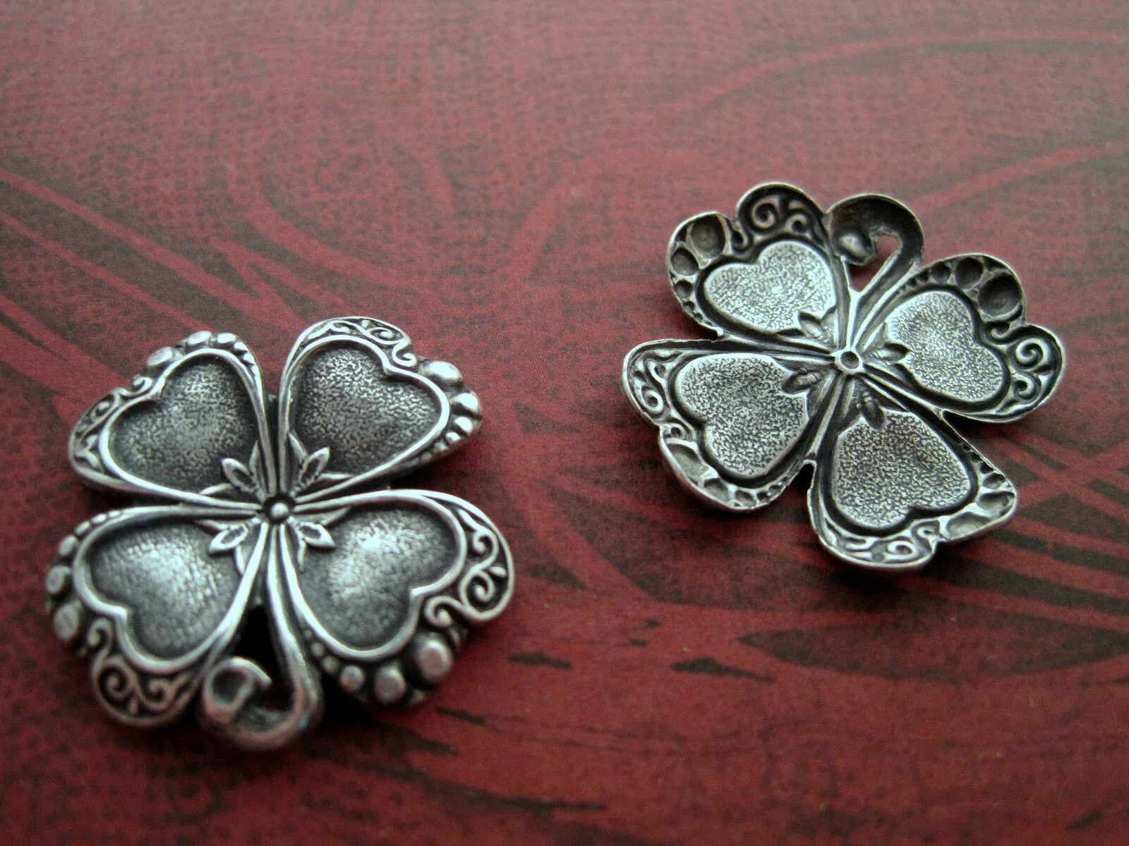 Brass Clover Shamrock Stampings x 2 - 3730RAT.