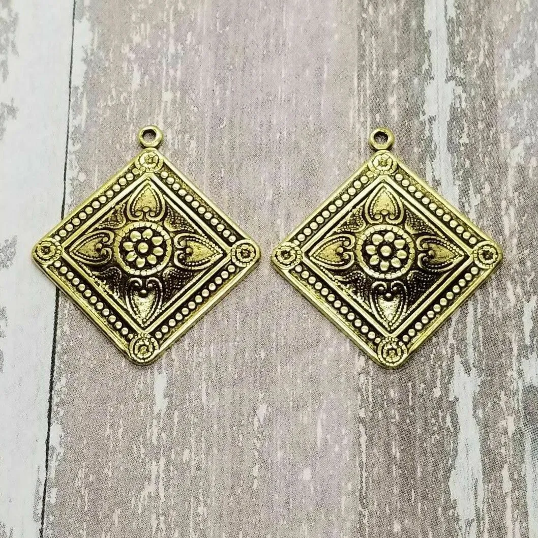 Brass Ornate Charms x 2 - 7525-AFFA.