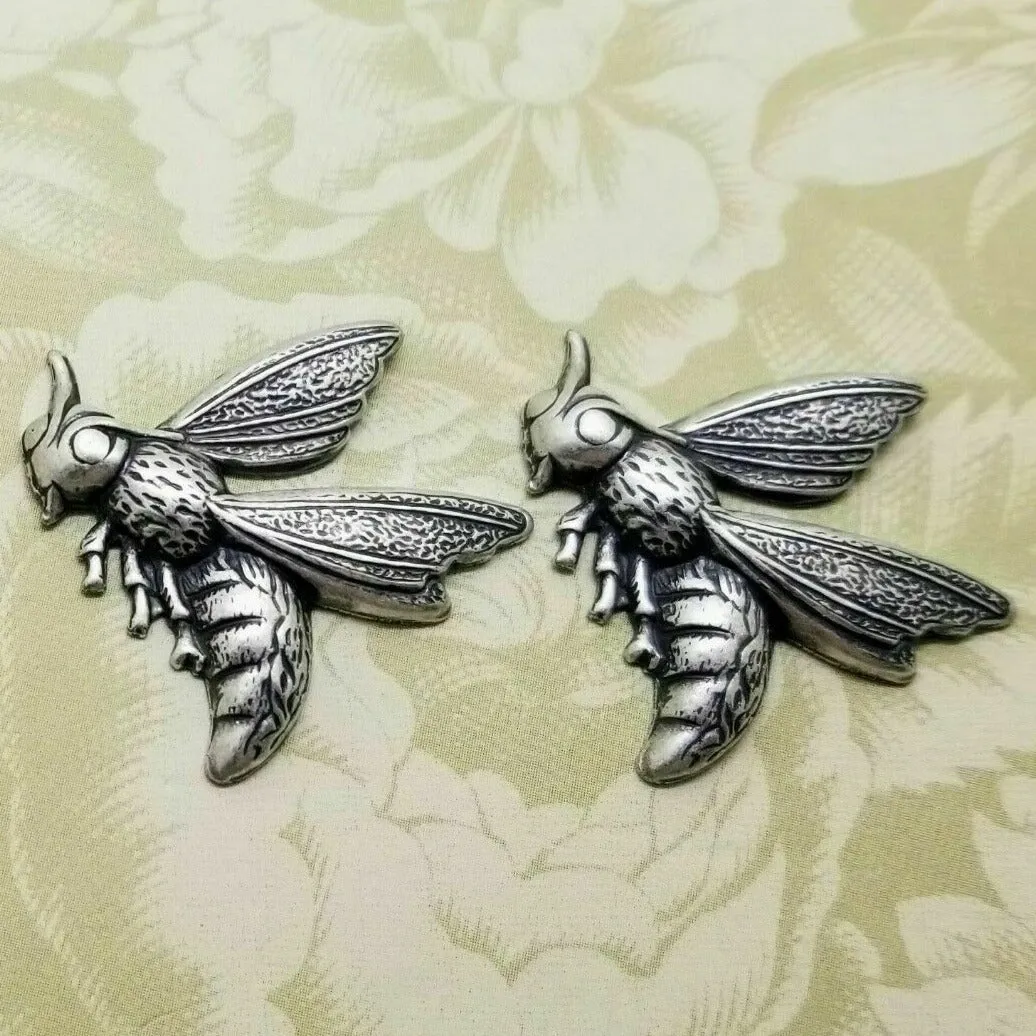 Brass Wasp Hornet Bee Stampings x 2 - 115RAT.