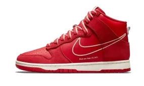 Dunk High First Use University Red