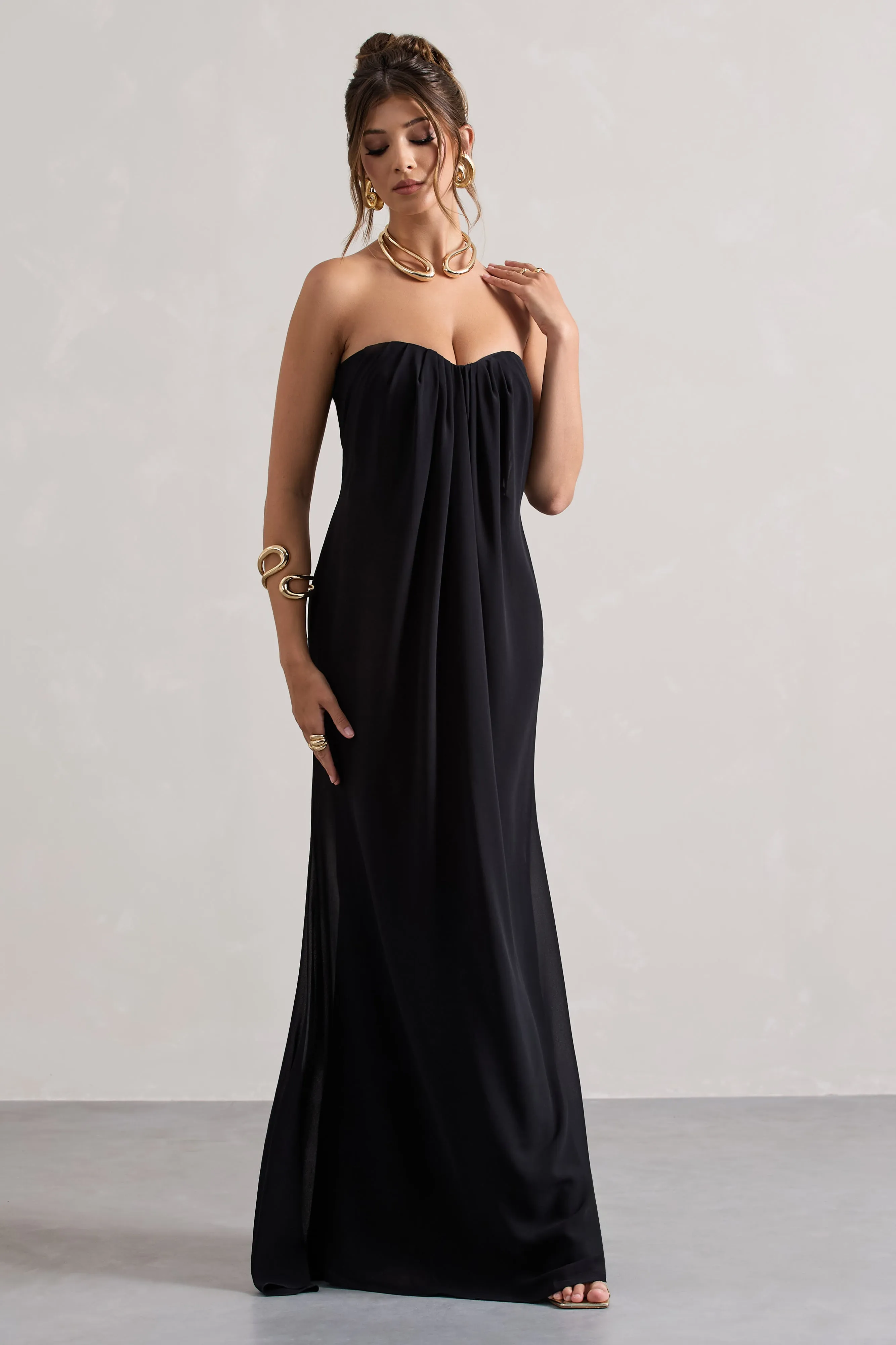 Kaz | Robe longue en mousseline noire décolleté en coeur