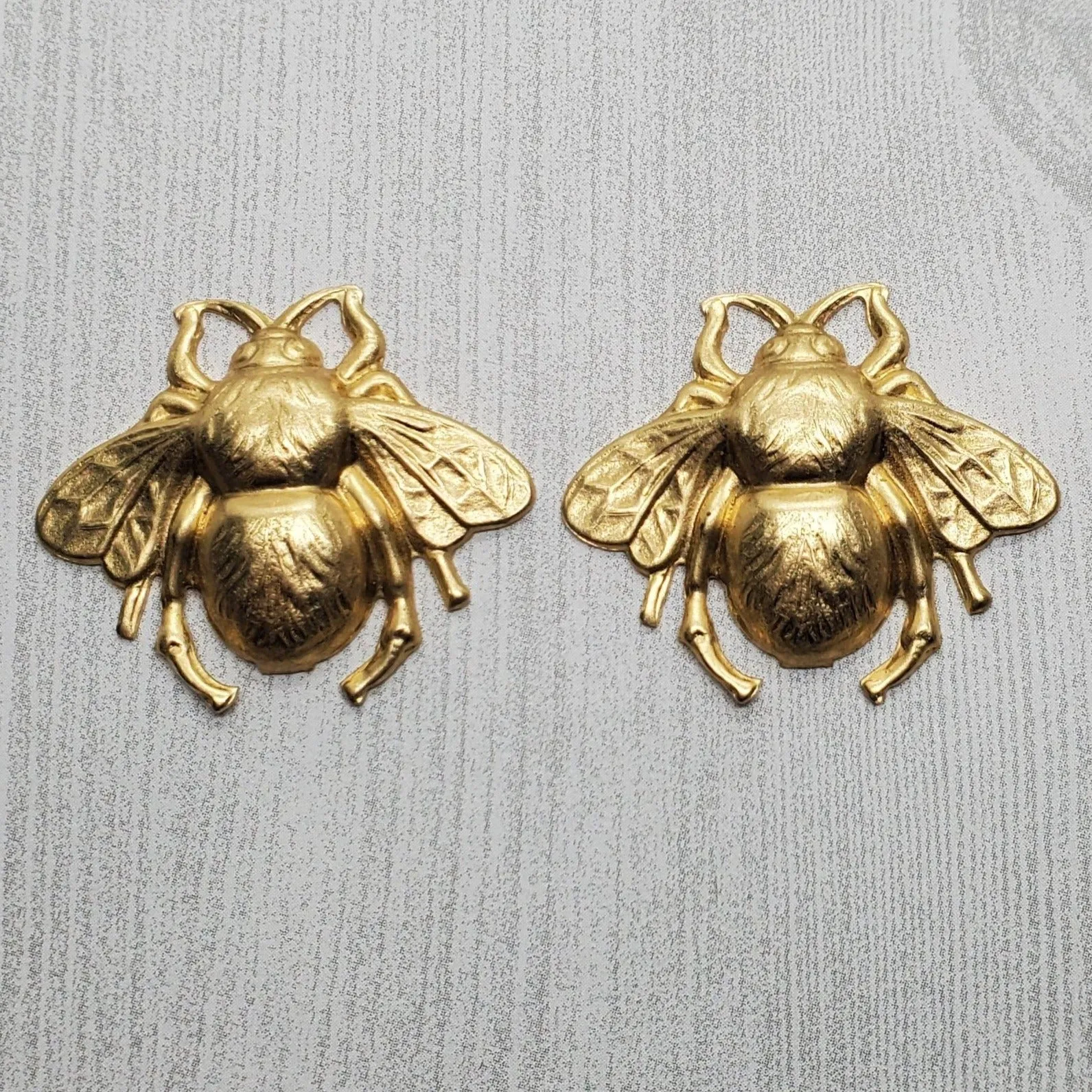 Large Brass Bee Stampings x 2 - 113RAT.