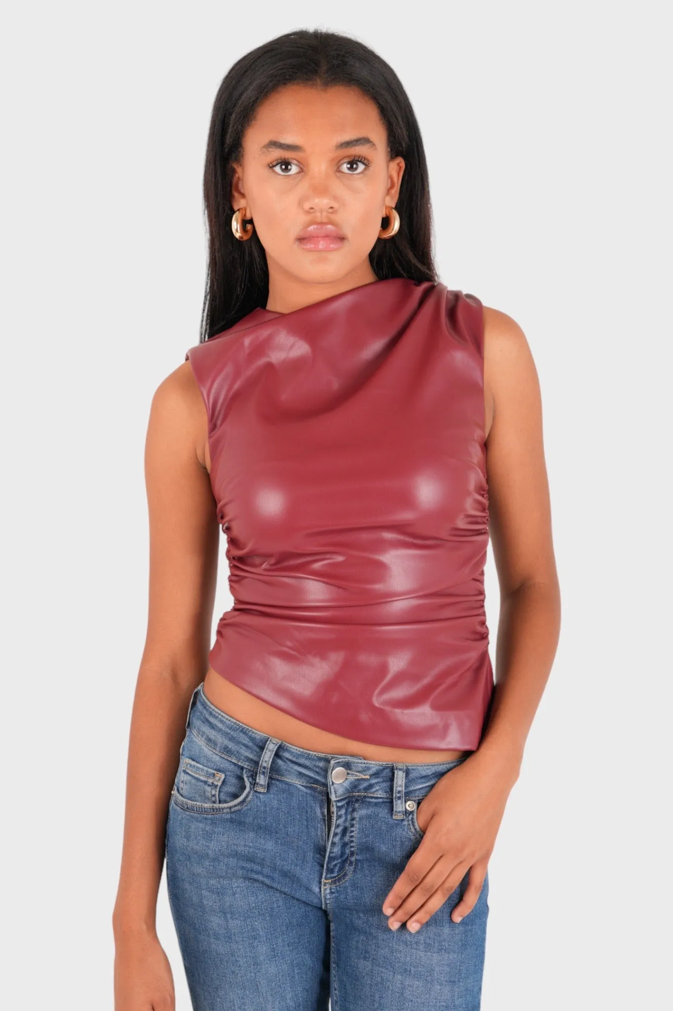 "Classy" leather top red