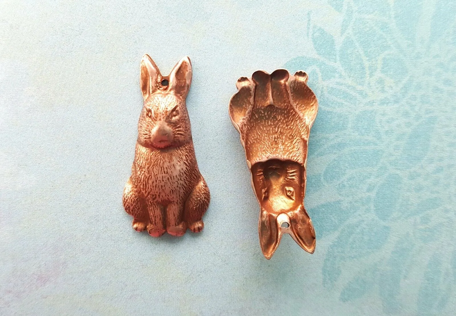 Small Brass Bunny Rabbit Charms x 2 - 07031GB.