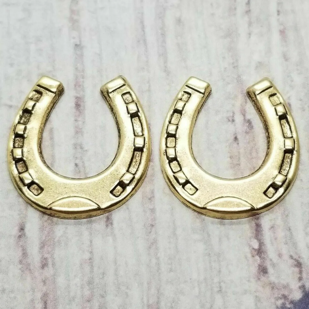 Small Brass Horseshoe Stampings x 2 - 3331RAT.