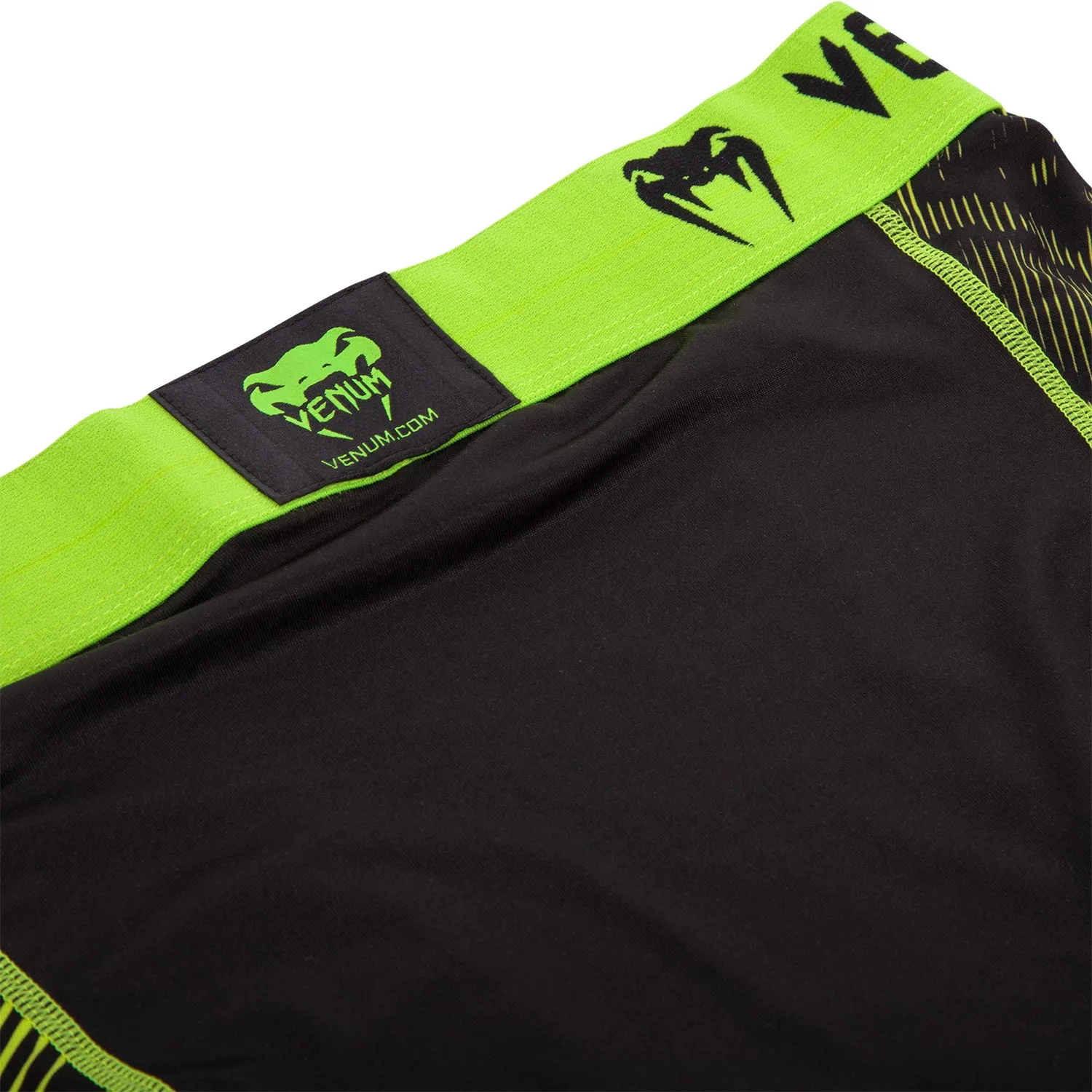 Venum Fusion Compression Shorts - Black/Yellow