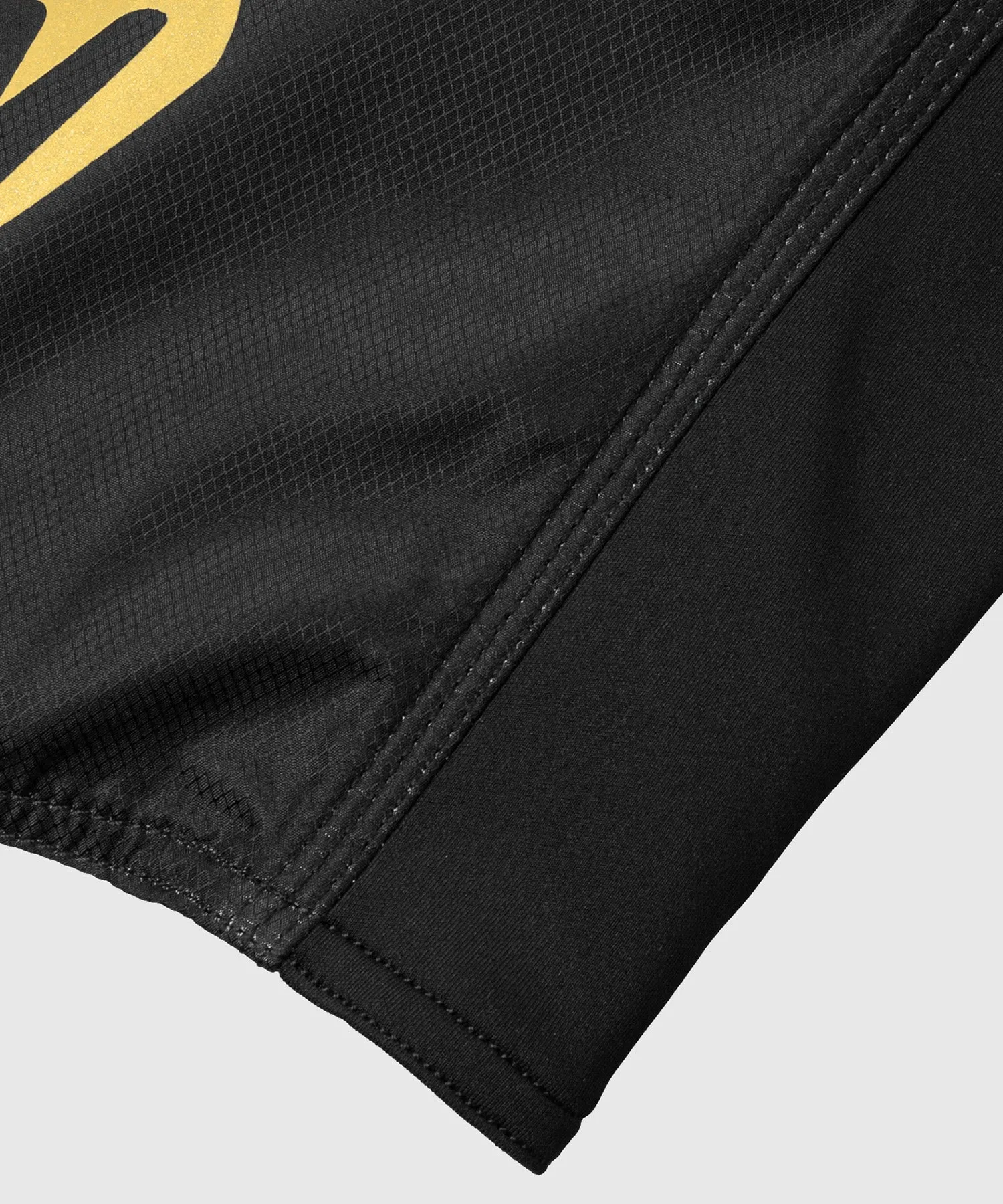 Venum Light 3.0 Fightshorts - Gold/Black