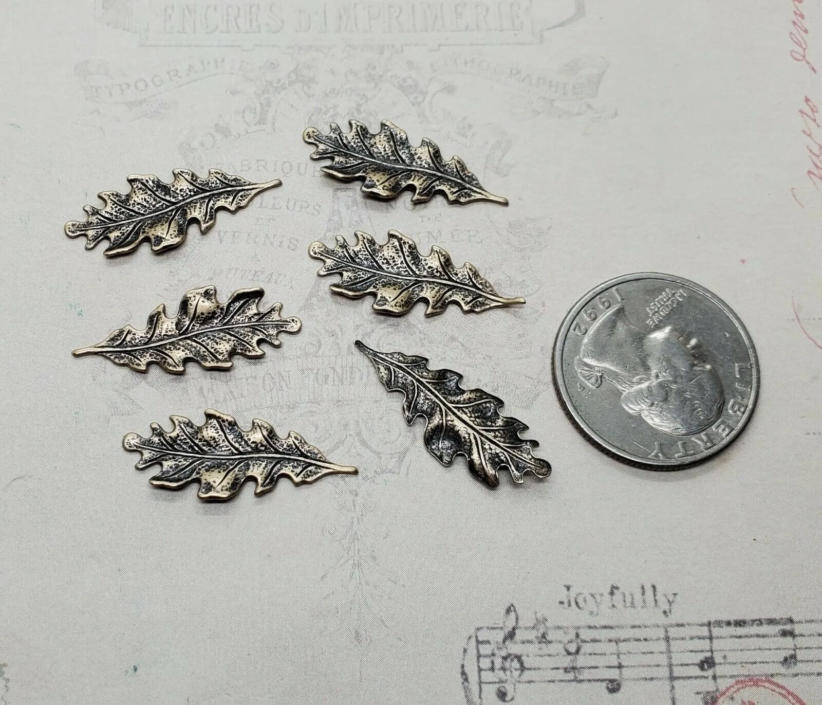 XSmall Brass Oak Leaf Stampings x 6 - 2990S.