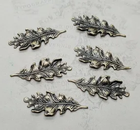 XSmall Brass Oak Leaf Stampings x 6 - 2990S.